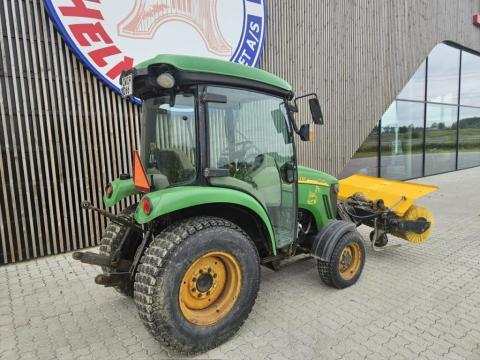 John Deere 3720